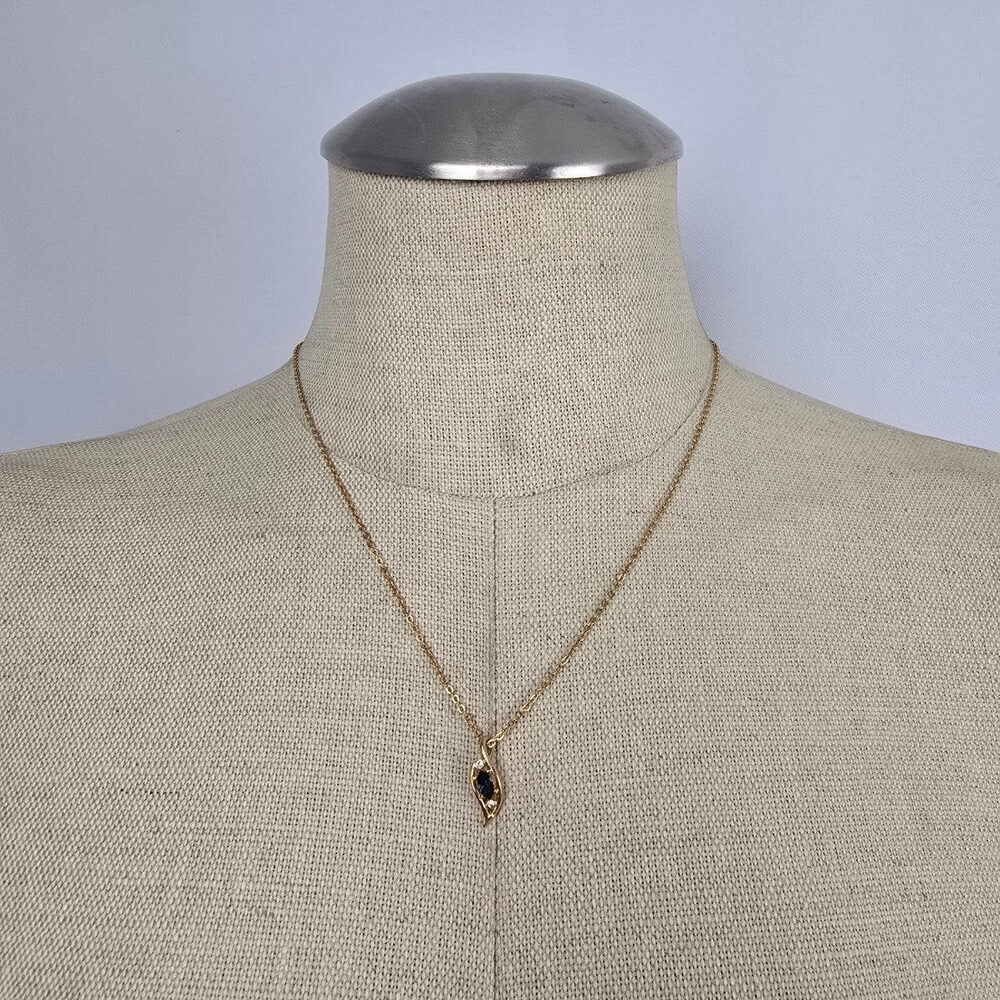 Vintage Gold Tone Blue Crystal Pendant Necklace
